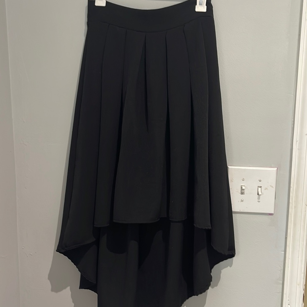 High low black skirt